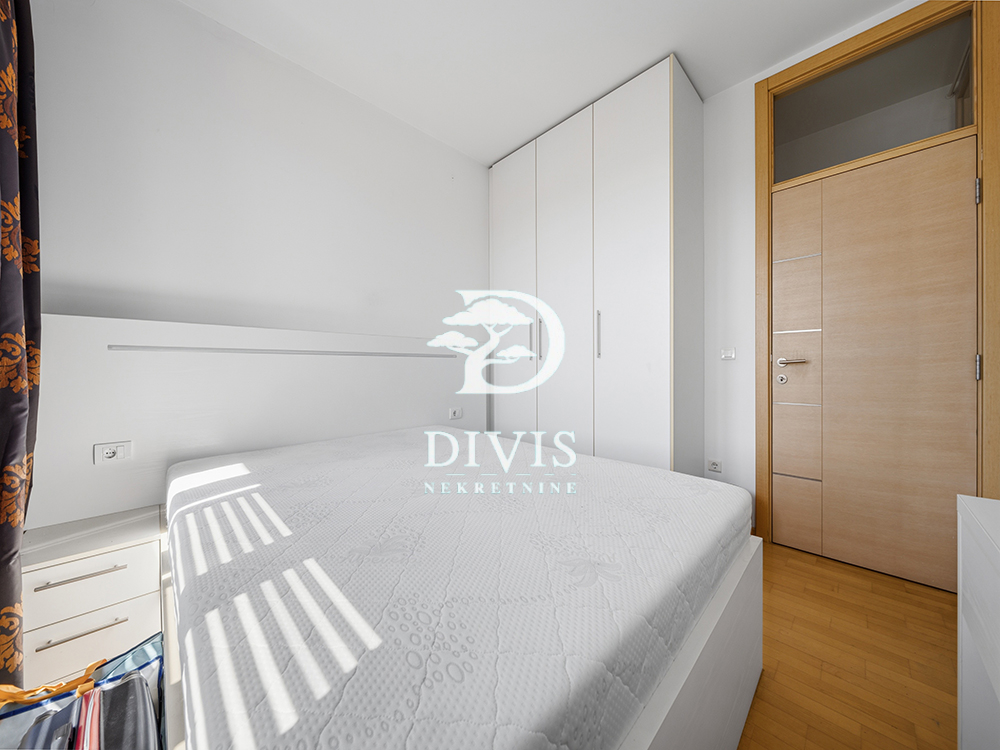 Slika 5 - Žorža Klemansoa, Četvorosoban stan na prodaju, 187m2, 755.000€